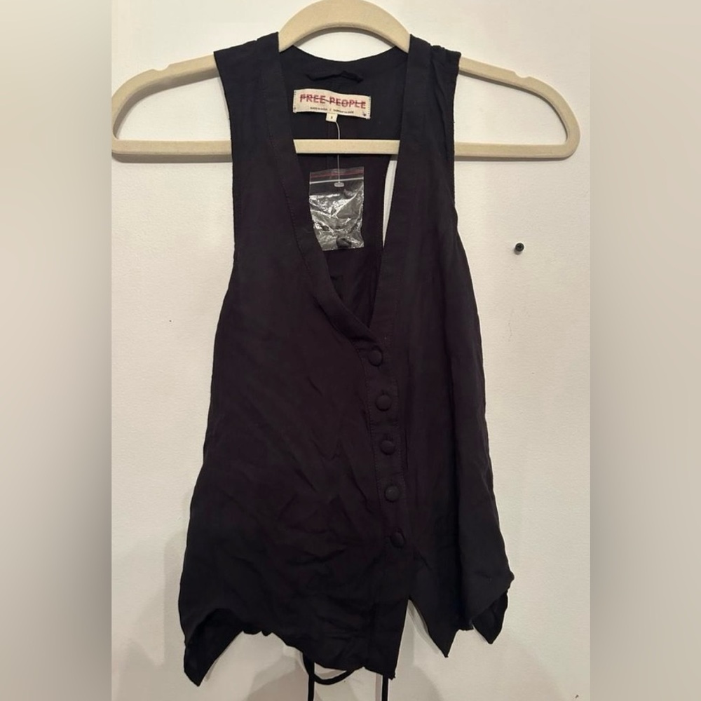 Free people black vest Large